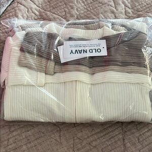 Old Navy Cream and Brown Ribbed Footies